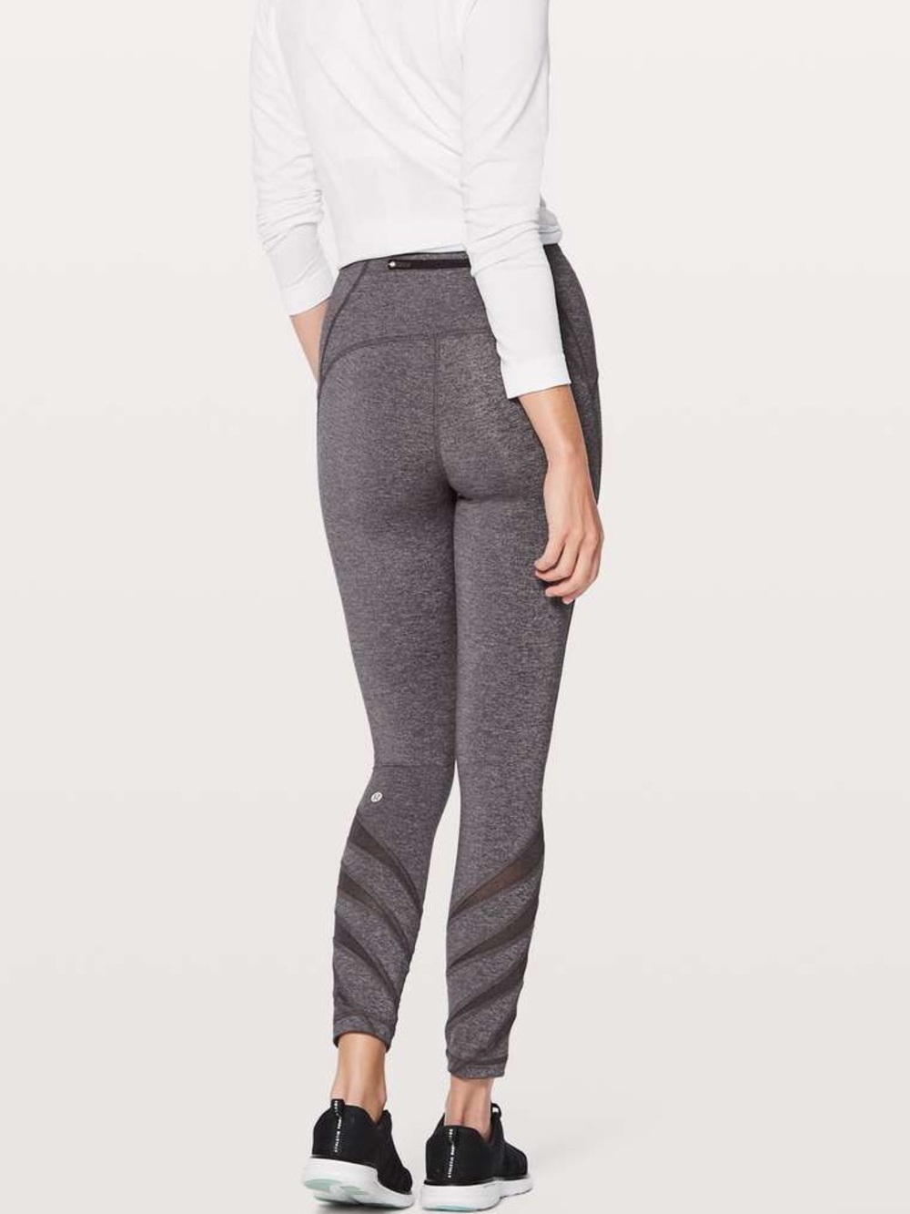 Lululemon Motionful 7/8 Tight 25"
Heathered Black Size 8 - Picture 3 of 6